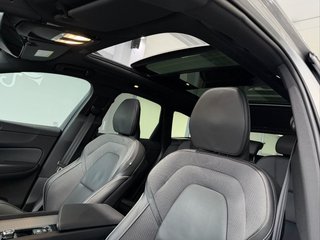 VOLVO XC60 2.0 T6 AWD Recharge Plus Dark Auto
