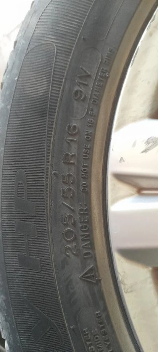 Llantas Mercedes-Benz con Neumáticos