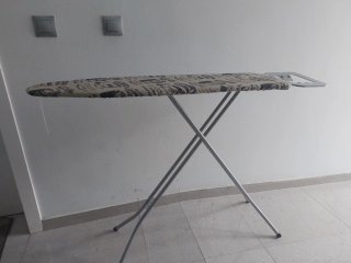 Tabla de planchar plegable