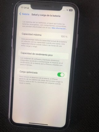 iPhone 11 64GB morado