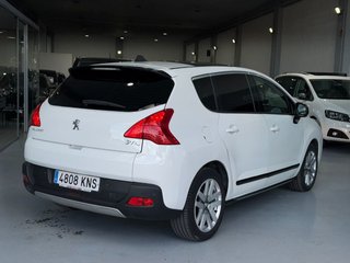 PEUGEOT 3008 HYbrid4 Limited Edition