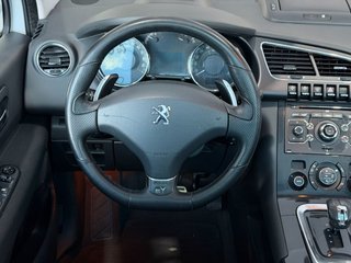PEUGEOT 3008 HYbrid4 Limited Edition