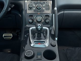 PEUGEOT 3008 HYbrid4 Limited Edition