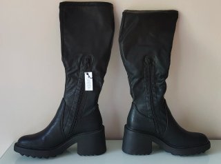 Botas altas de polipiel negra Even&Odd