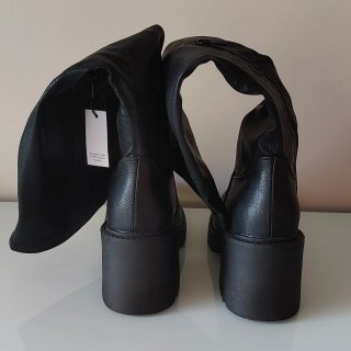 Botas altas de polipiel negra Even&Odd