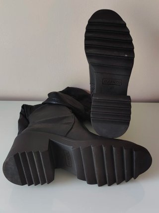 Botas altas de polipiel negra Even&Odd