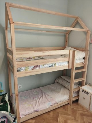 Literas de madera estilo casa