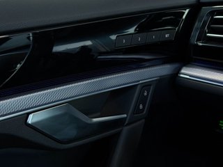 VOLKSWAGEN Touareg R 3.0 V6 TSI 340kW Tip 4M