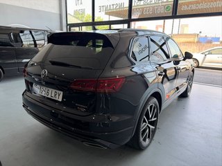 VOLKSWAGEN Touareg R 3.0 V6 TSI 340kW Tip 4M