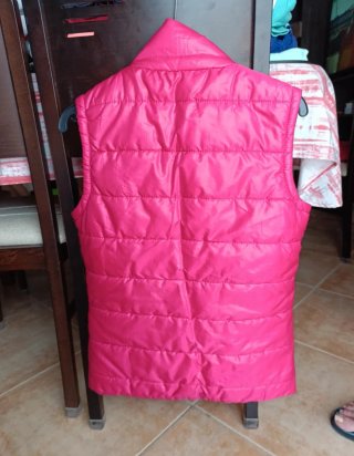 Chaleco rosa acolchado