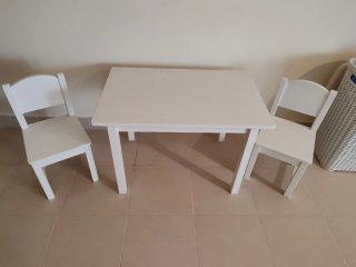 Tavolo e 2 Sedie per Bambini in Legno Bianco di Ikea