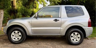 Mitsubishi Montero 2004