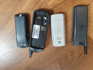 Lote de 3 telemóveis antigos