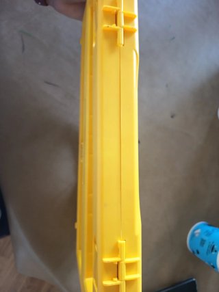 Carillón amarillo infantil