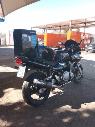 Suzuki Bandit GSF 600 S Negra