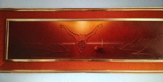 Cuadro Grande Cristo en Relieve Dorado