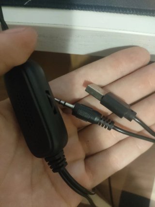 Altavoces compactos para escritorio con luz