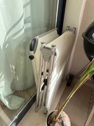 Mesa cristal y 4 sillas exterior