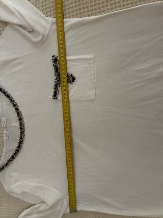 Camiseta Algodón Detalles Negros
