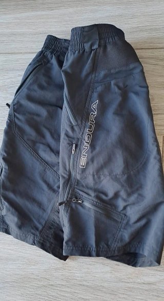 Pantalón Corto Endura MTB con Culote