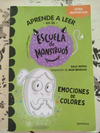 Emociones de colores / Luna Boo Has Feelings Too