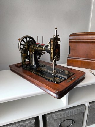 Máquina de coser antigua Frister & Rossmann