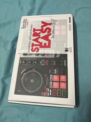 Mesa de mezclas Hercules DJControl Inpulse 200MK2
