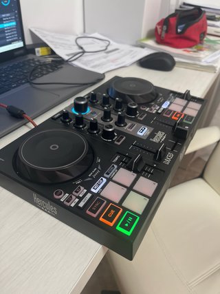 Mesa de mezclas Hercules DJControl Inpulse 200MK2