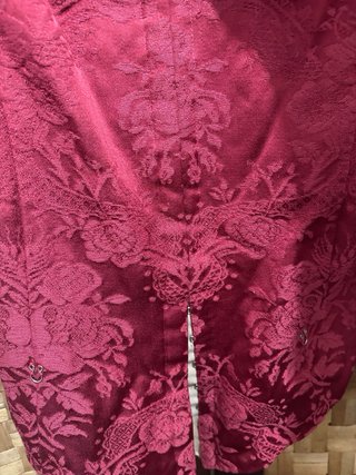 Traje de Fallera granate usado 2 veces sin manchas