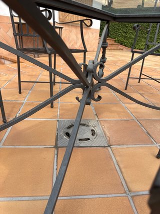 Mesa de forja con 6 sillas