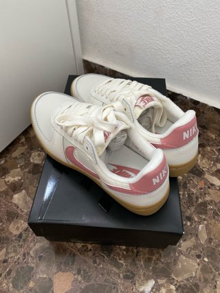 Nike Field General 82
