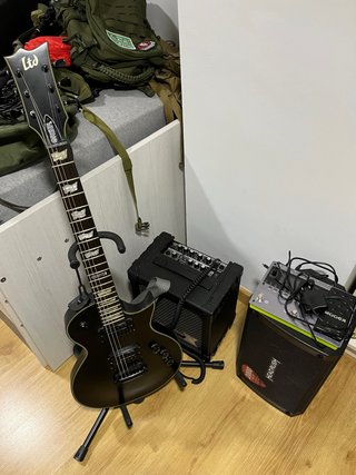 Guitarra LTD Negra