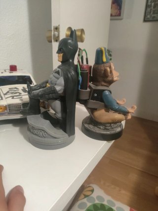 Figura Batman y Mono Soporte Mando de play