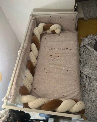 Cuna bebé con varias alturas