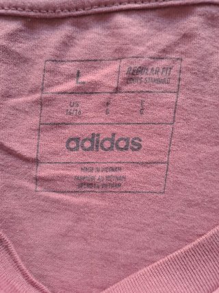 Camiseta Adidas con Logo grande en color  Blanco