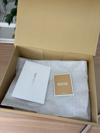 Bolso Michael Kors Beige Nuevo