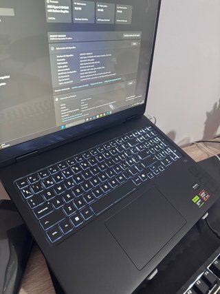 HP Omen 16 Gaming Laptop - Negociable