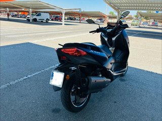 Yamaha XMAX 300cc