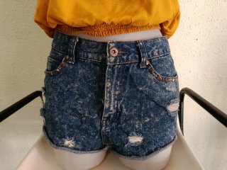 Conjunto Top Amarillo y Falda Vaquera