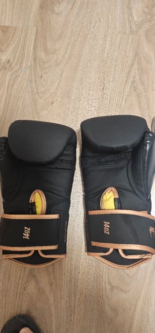Guantes de Boxeo Venum 14 oz