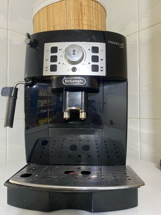 Cafetera DeLonghi Magnifica S Automática