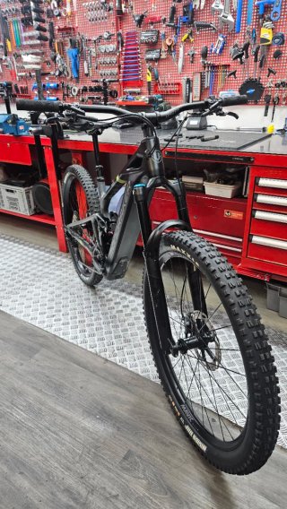 Mondraker Crafty Carbon R 2025