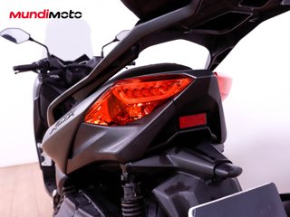 YAMAHA X-MAX 400 TECH MAX ABS