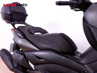 YAMAHA X-MAX 400 TECH MAX ABS