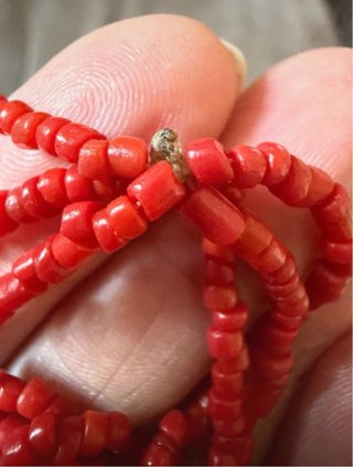 Collar protección afrocubano coral Regla de Ocha