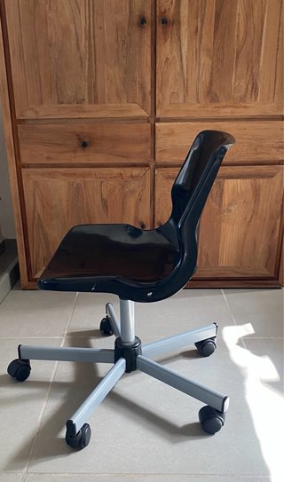 Silla de escritorio IKEA negra