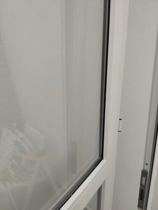 Puerta de aluminio