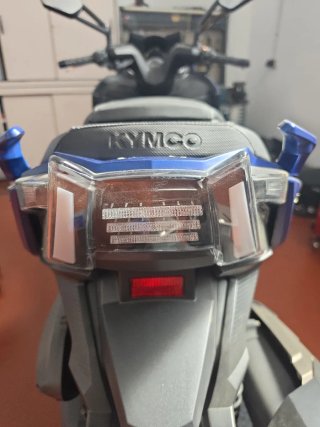 Kymco Xciting S400