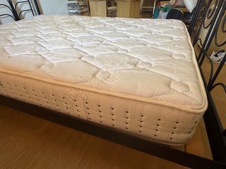 Struttura Letto in Ferro Battuto e Materasso 135cm