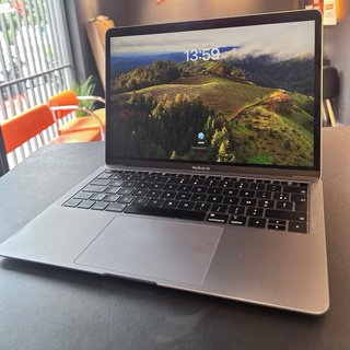 Macbook Air 13” 2019 i5 8GB 500GB